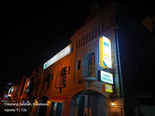 Neon Box Bank: Solusi Signage Profesional untuk Memperkuat Identitas dan Branding Bank