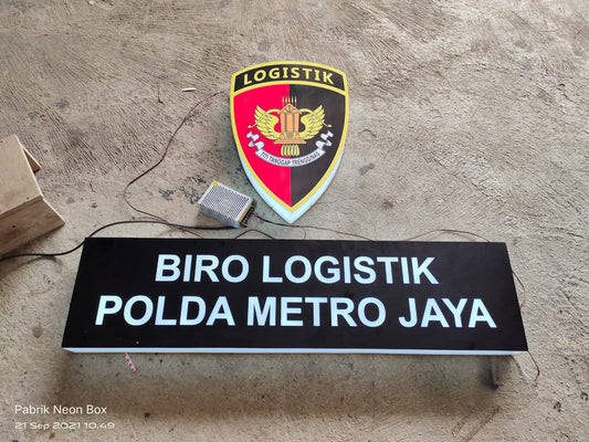 Jasa Pembuatan Neon Box Custom Berkualitas untuk Branding Usaha Lebih Menarik dan Profesional