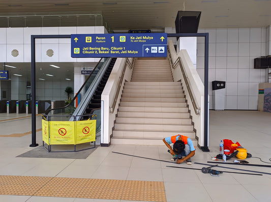 Wayfinding Stasiun | Solusi Sistem Navigasi Modern untuk Meningkatkan Kenyamanan & Efisiensi Penumpang
