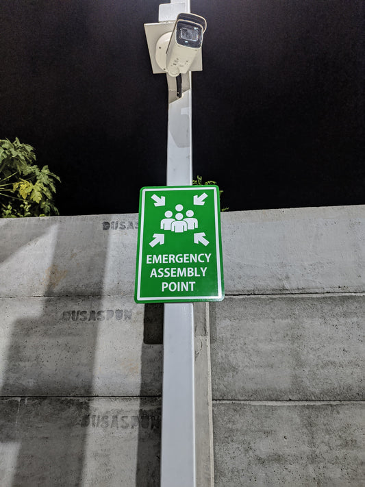 Directional Signage: Pengertian, Jenis, Fungsi, dan Manfaat untuk Bisnis Profesional
