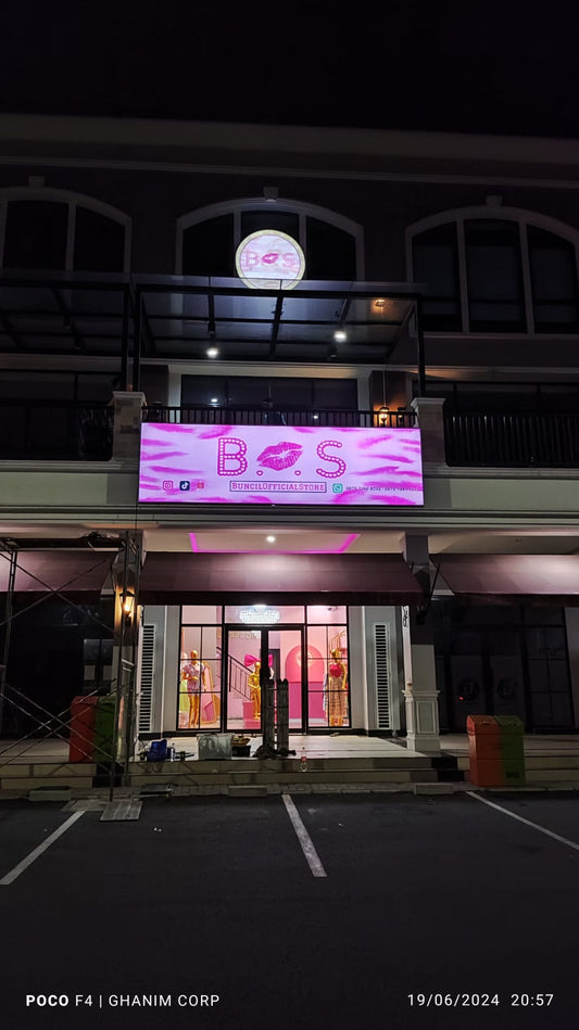 Tips Membersihkan Neonbox Tanpa Merusak Lampu LED
