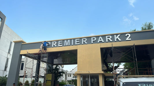 Jasa Huruf Timbul Profesional – Solusi Branding Modern untuk Toko, Kantor, Cafe & Berbagai Jenis Usaha