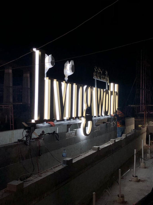 Huruf Timbul Backlight Mandiri: Solusi Signage Premium untuk Branding Bisnis Lebih Profesional & Menarik