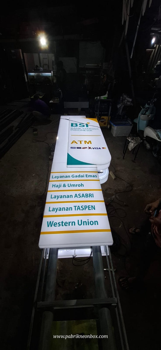 Jasa Pembuatan Pylon Sign Bank Profesional Jakarta, Bogor, Depok, Tangerang, Bekasi & Bandung