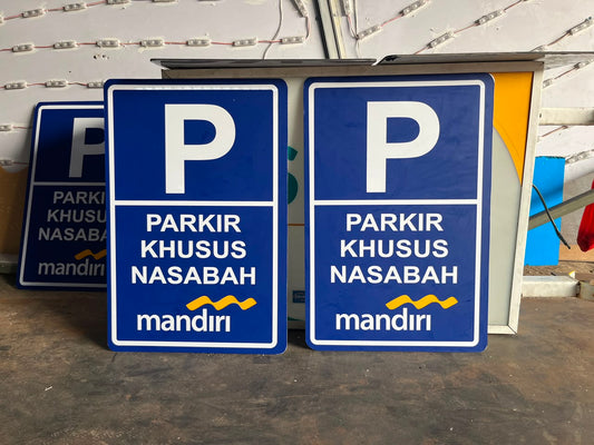 Rambu Custom: Solusi Profesional untuk Petunjuk, Informasi, Keselamatan, dan Branding Perusahaan