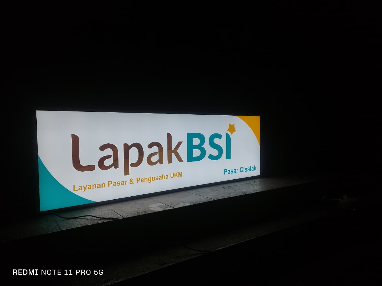 Buat Neon Box Custom Sekarang – Produksi Cepat & Bergaransi