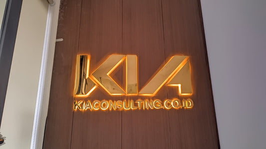 Huruf Timbul Gold dengan Backlight LED – Tampilan Premium & Mewah untuk Brand Anda