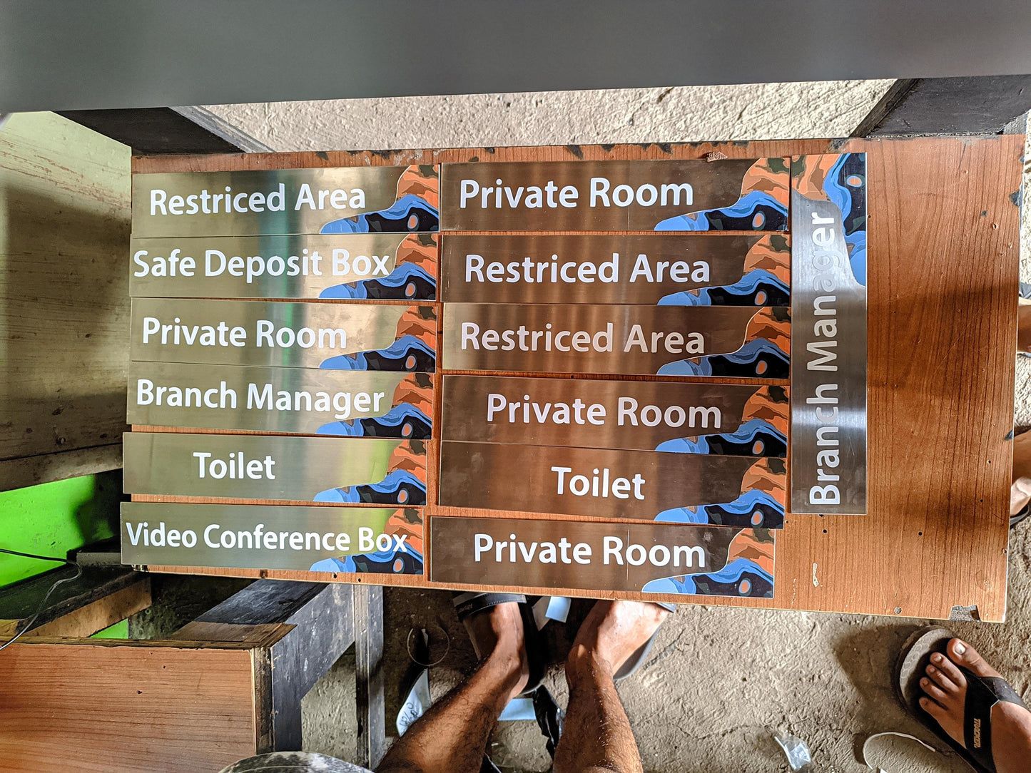 Directional Sign / Sign Penunjuk Arah Gedung & Area Publik