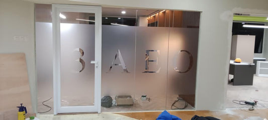 Cutting Sticker Sandblast Custom Jakarta | Sticker Kaca Efek Buram Elegan